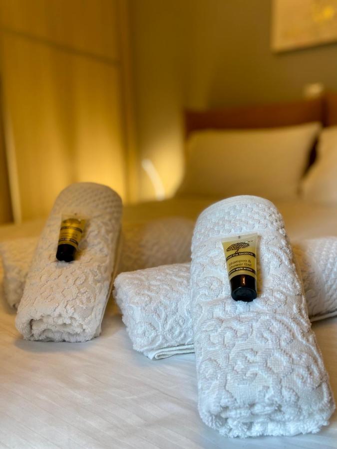 Luxury Suite 10' From The Center Athen Eksteriør billede