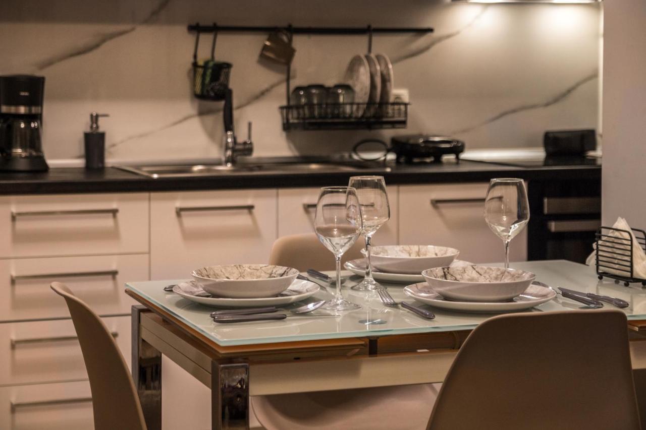 Luxury Suite 10' From The Center Athen Eksteriør billede