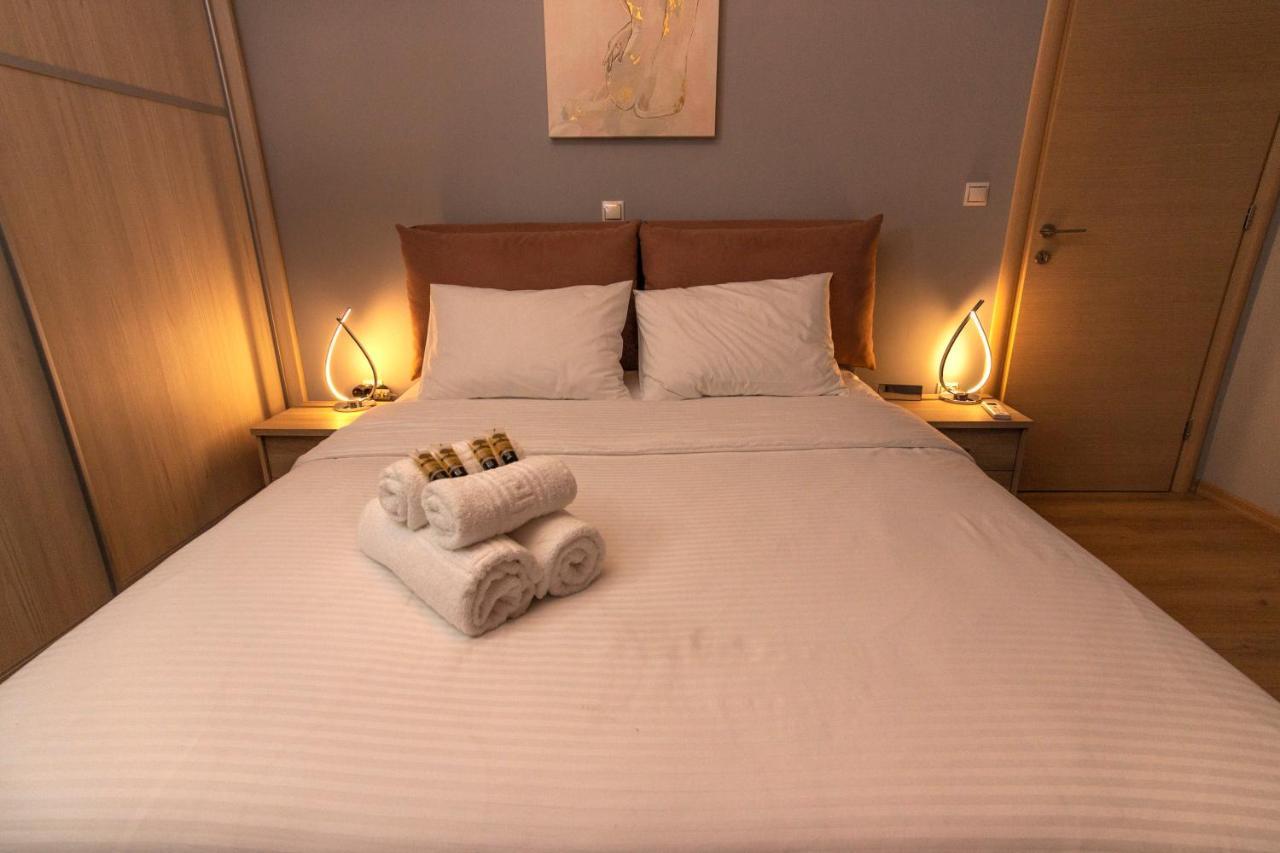 Luxury Suite 10' From The Center Athen Eksteriør billede